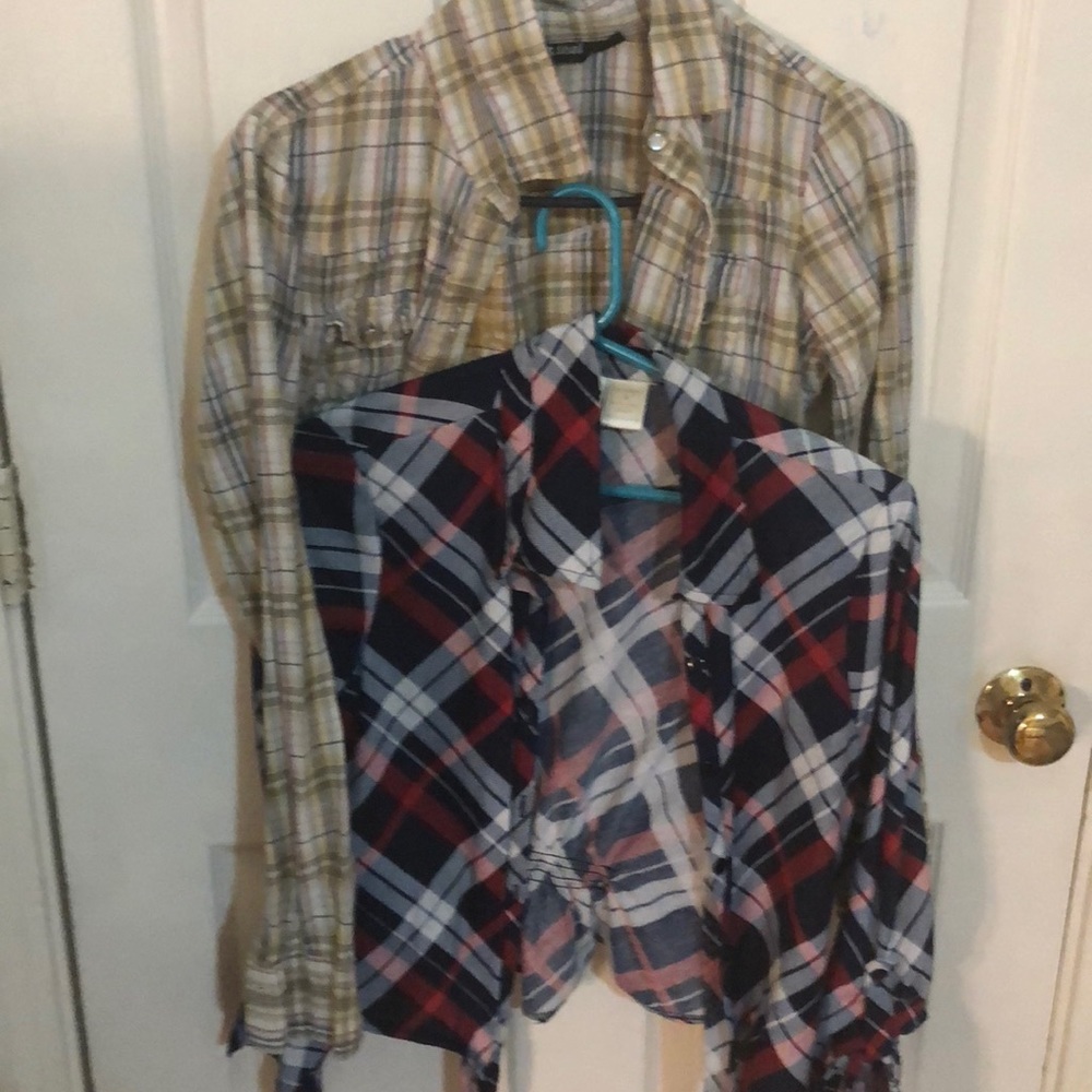 2 flannel shirts women’s
